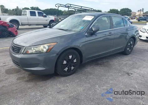 2010 Honda Accord 2.4 Lx z USA, uszkodzony, nr VIN 1HGCP2F36AA045981